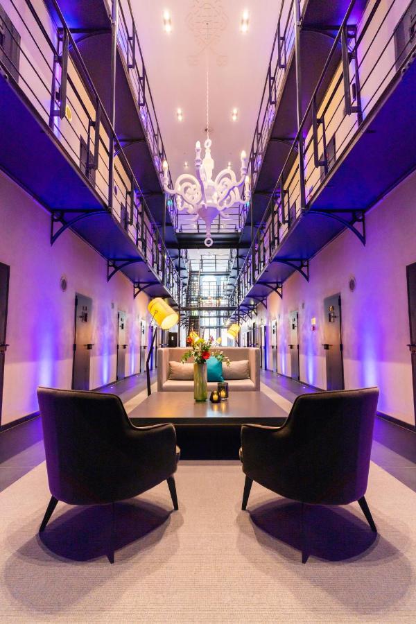 Het Arresthuis Roermond Eksteriør billede The interior of the hotel