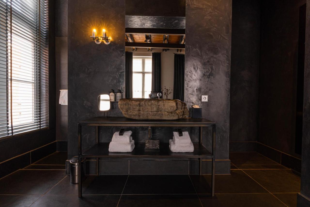 Het Arresthuis Roermond Eksteriør billede Bathroom at the Hotel