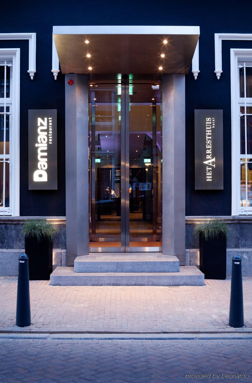 Het Arresthuis Roermond Eksteriør billede Entrance to the Danianz